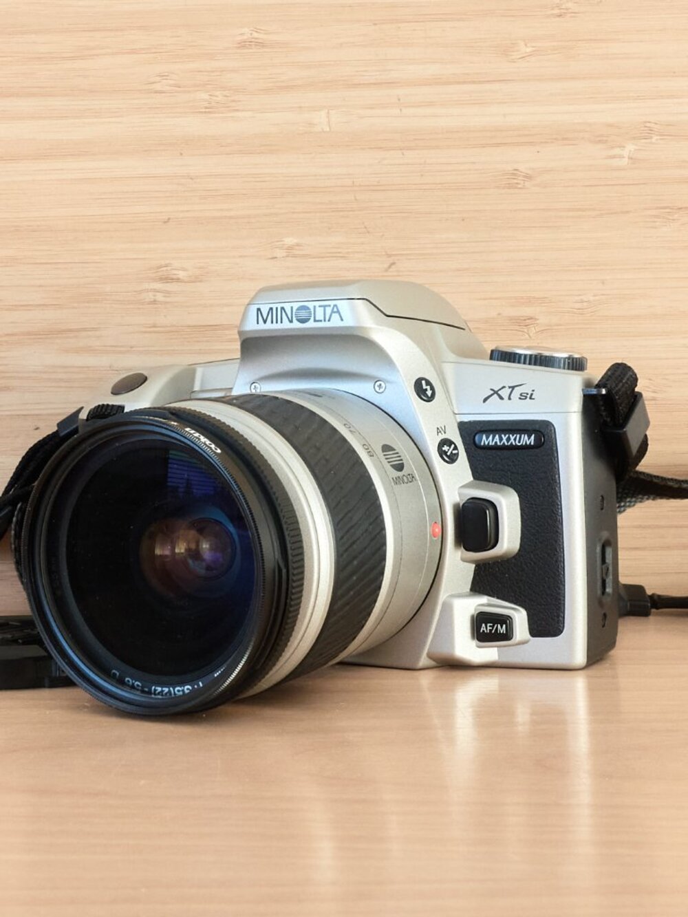Minolta Maxxum XTsi 35mm Film SLR Camera with 28-80mm Lens Tested